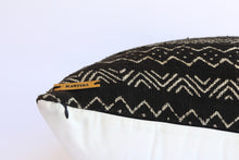 Load image into Gallery viewer, Mudcloth Throw Pillow - Black